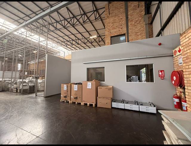 3,454M² WAREHOUSE TO LET IN TUNNEY